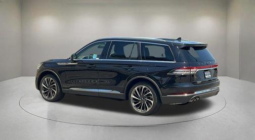 Infinite Black Metallic Clearcoat 2024 Lincoln Aviator Reserve AWD