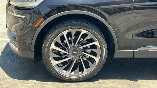 Infinite Black Metallic Clearcoat 2024 Lincoln Aviator Reserve AWD