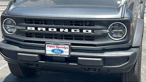 Carbonized Gray Metallic 2026 Ford Bronco Base