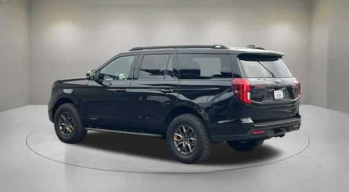 Agate Black Metallic 2026 Ford Expedition Tremor
