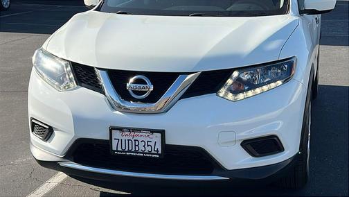 Glacier White 2016 Nissan Rogue S