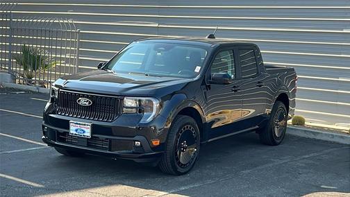 2025 Ford Maverick Lobo Standard