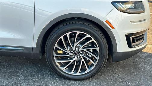 2020 Lincoln Nautilus Reserve