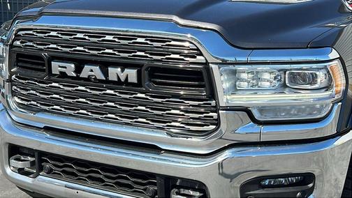 2022 RAM 2500 Limited Crew Cab 4x4 6'4' Box