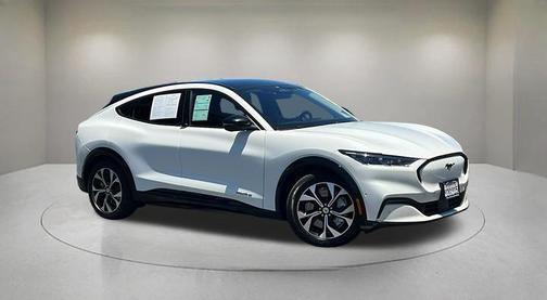 Star White Metallic Tri-Coat 2023 Ford Mustang Mach-E Premium