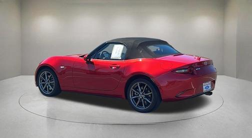 Soul Red Metallic 2016 Mazda MX-5 Miata Grand Touring