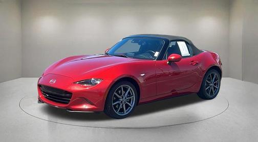 Soul Red Metallic 2016 Mazda MX-5 Miata Grand Touring