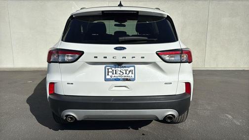 White Metallic 2022 Ford Escape SE