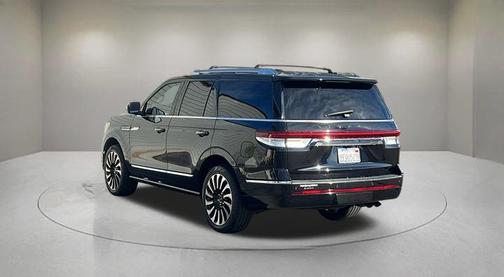 2022 Lincoln Navigator Black Label