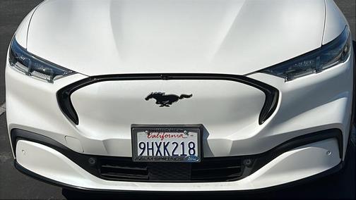 Star White Metallic Tri-Coat 2023 Ford Mustang Mach-E Premium