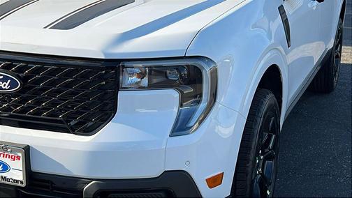 Oxford White 2025 Ford Maverick Lariat