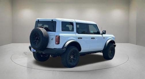 Oxford White 2026 Ford Bronco Badlands