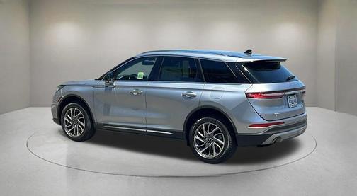 Silver Radiance Metallic Clearcoat 2022 Lincoln Corsair Standard