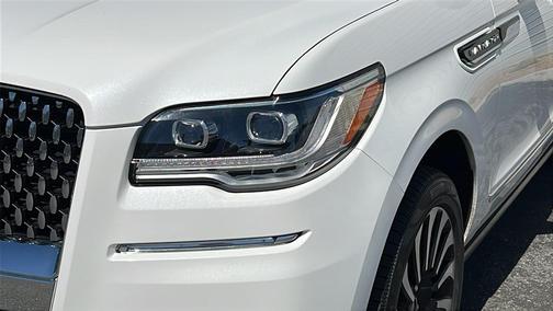 2022 Lincoln Navigator Black Label