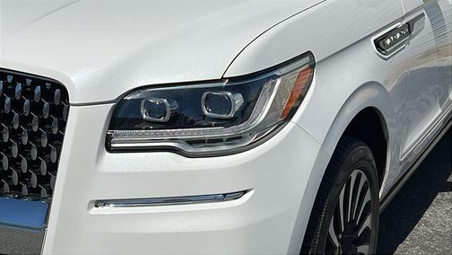 2022 Lincoln Navigator Black Label