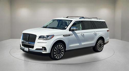 2022 Lincoln Navigator Black Label