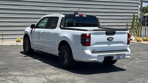 2025 Ford Maverick Lobo Standard