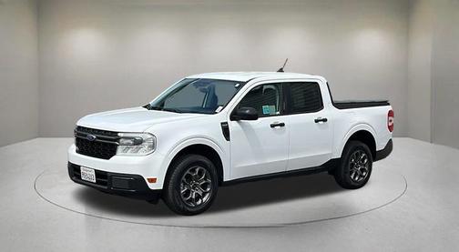 Oxford White 2023 Ford Maverick XLT