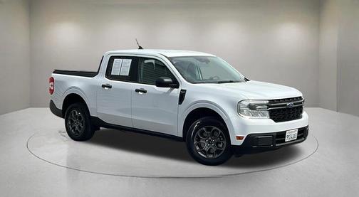 Oxford White 2023 Ford Maverick XLT