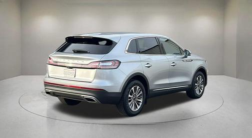 2021 Lincoln Nautilus Standard