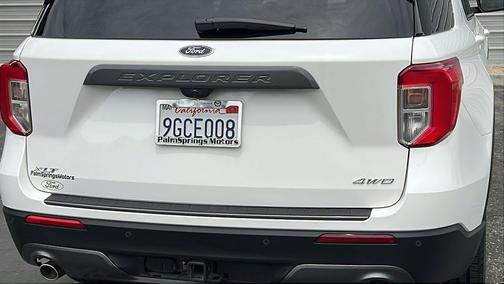 Star White Metallic Tri-Coat 2023 Ford Explorer XLT