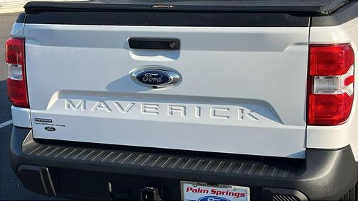 Oxford White 2024 Ford Maverick XLT