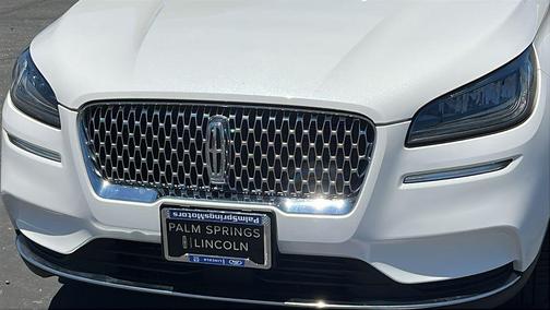 Pristine White Metallic Tri-Coat 2022 Lincoln Corsair Standard