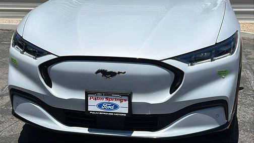 Star White Metallic Tri-Coat 2023 Ford Mustang Mach-E Premium