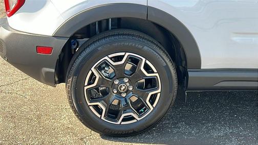 Oxford White 2025 Ford Bronco Sport Outer Banks