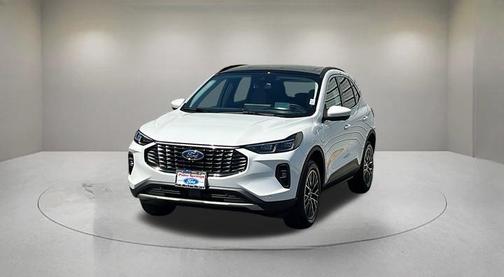 2025 Ford Escape PHEV SE