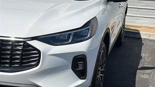 2025 Ford Escape PHEV SE