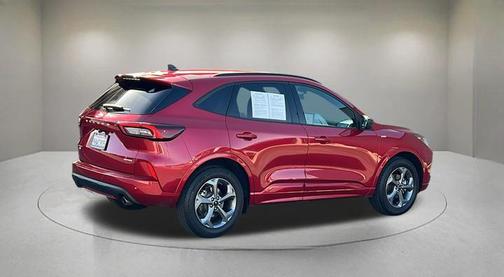 Rapid Red Metallic Tinted Clearcoat 2023 Ford Escape ST-Line