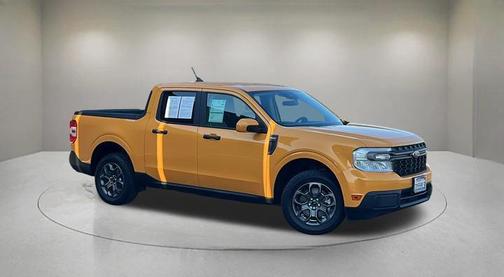 Cyber Orange Tricoat Metallic 2022 Ford Maverick XLT