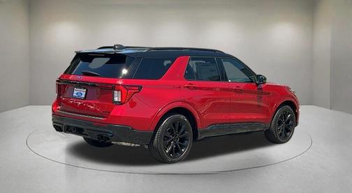 Rapid Red Metallic Tinted Clearcoat 2025 Ford Explorer Platinum