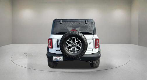 Oxford White 2025 Ford Bronco Badlands
