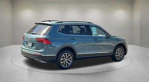 Silk Blue Metallic 2020 Volkswagen Tiguan 2.0T SE