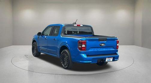 Velocity Blue 2025 Ford Maverick Lobo Standard