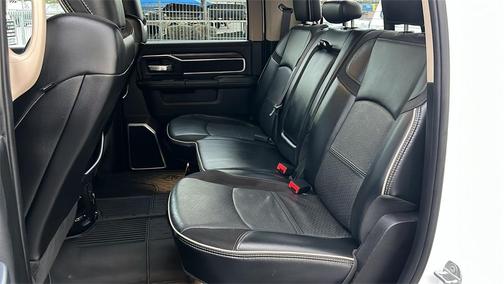 2021 RAM 2500 Laramie Crew Cab 4x4 6'4' Box