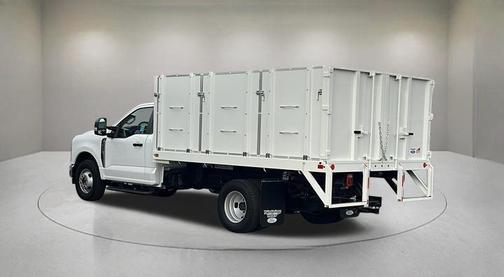 Oxford White 2025 Ford F-350 XLT