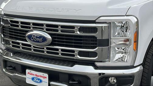 Oxford White 2025 Ford F-350 XLT