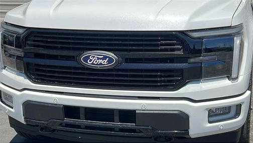Star White Metallic Tri-Coat 2026 Ford F-150 Platinum