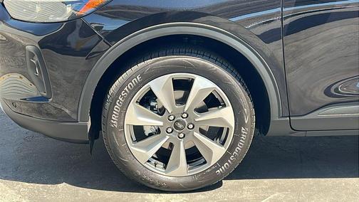 Agate Black Metallic 2025 Ford Escape Platinum