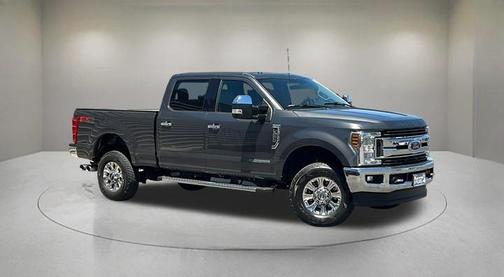Magnetic Metallic 2018 Ford F-250 XLT