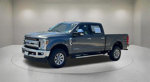 Magnetic Metallic 2018 Ford F-250 XLT