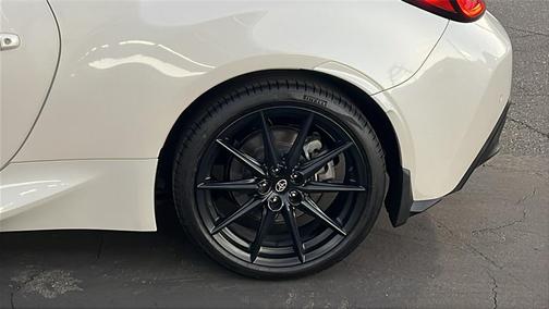 2022 Toyota GR86 Premium