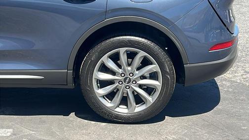 Ocean Drive Blue Metallic Tinted Clearciat 2022 Lincoln Corsair Standard