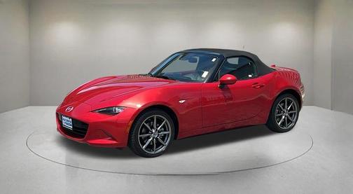 Soul Red Metallic 2016 Mazda MX-5 Miata Grand Touring
