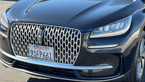 Infinite Black Metallic Clearcoat 2024 Lincoln Corsair Premiere