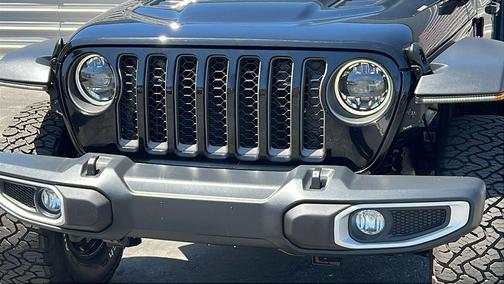Black Clearcoat 2023 Jeep Gladiator Rubicon