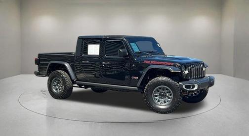 Black Clearcoat 2023 Jeep Gladiator Rubicon